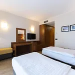 Arena Hotel 4*