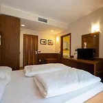 Hotel Arena
