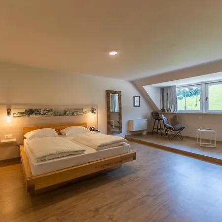 Arena 4* マリボル