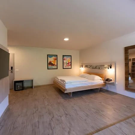 Arena ホテル マリボル